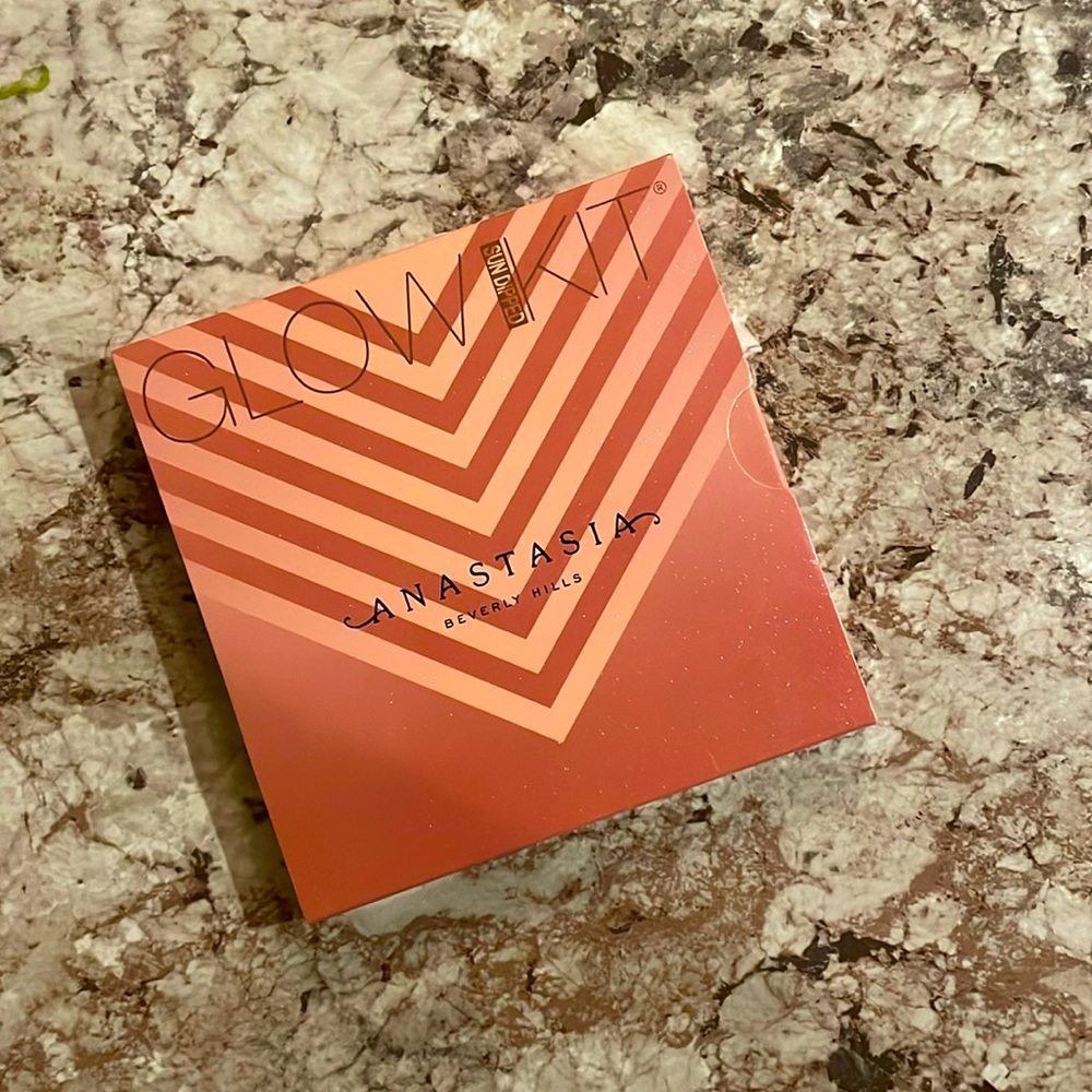 Anastasia Glow Kit